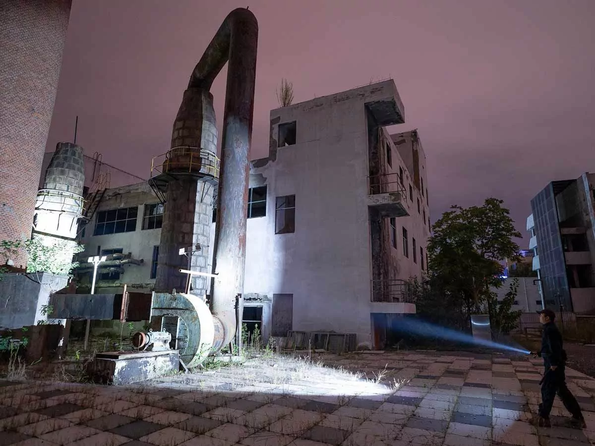 Olight Warrior X 4 Rechargeable LED Flashlight – 2600 Lumens – Includes 1 x 21700 – Matte Black - Image 11